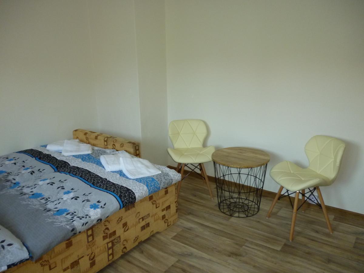 Apartman Relax-Chatka A Apartman Мікулов Екстер'єр фото